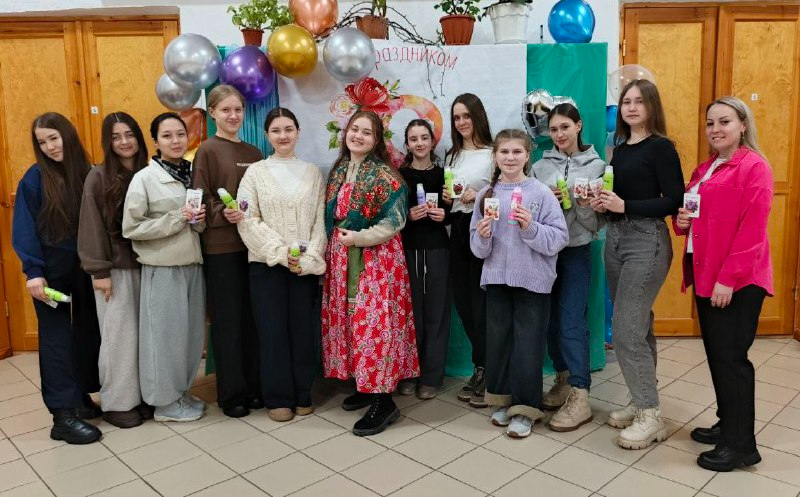 Подробнее о статье Конкурсно‑игровая программа «А ну‑ка, девицы!» прошла в Украинском ДК!